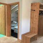 Elk Apartman