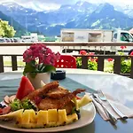 Elk Apartman *